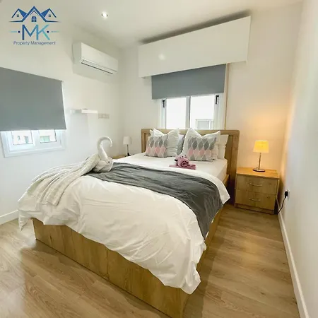 Laura'S Cozy Apartment Larnaca Exterior photo