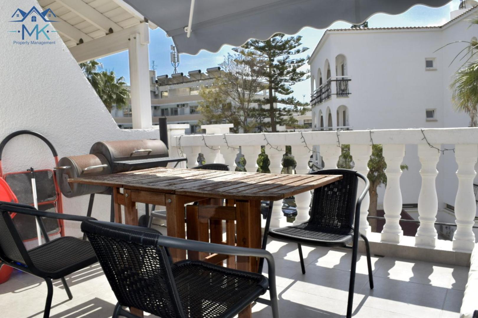Laura's Cozy Larnaca